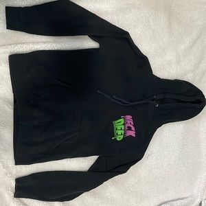 Neck deep band sweatshirt.